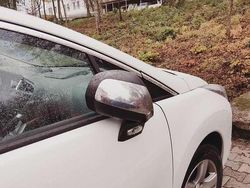 Weiß Gebraucht 2015 Peugeot 3008 Kombi | 9.900 € (Etwas zu teuer)