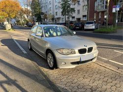 Grau Gebraucht 2006 BMW 120 Kleinwagen | 4.950 € (Fairer Preis)