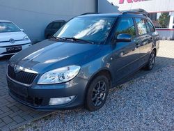 Grau Gebraucht 2011 Skoda Fabia Ambiente Kleinwagen | 2.390 € (Superpreis)