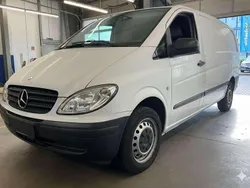 Arktikweiss Gebraucht 2010 Mercedes Vito Van / Kleinbus | 12.999 € (Teuer)