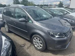 Grau Gebraucht 2010 VW Touran Highline Van / Kleinbus | 3.850 € (Superpreis)