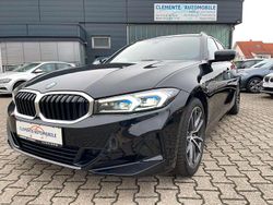 Schwarz ii/bonnet fluid black Gebraucht 2023 BMW 320e Sport Line Kombi | 32.999 € (Etwas zu teuer)