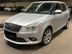 Silber Gebraucht 2014 Skoda Fabia Best of Kleinwagen | 2.900 €