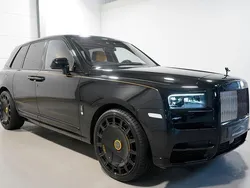 Schwarz Gebraucht 2023 Rolls Royce Cullinan SUV | 489.900 € (Superpreis)