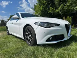 (bianco alfa, uni) Gebraucht 2018 Alfa Romeo Giulia Super Limousine | 21.990 € (Guter Preis)