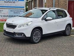 Weiß Gebraucht 2015 Peugeot 2008 Active SUV | 5.990 € (Fairer Preis)