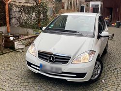Weiß Gebraucht 2011 Mercedes A180 Limousine | 5.000 € (Guter Preis)