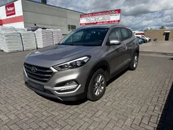 Grau Gebraucht 2016 Hyundai Tucson Edition SUV | 7.999 € (Guter Preis)