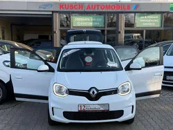 Crystal weiss Gebraucht 2019 Renault Twingo LIMITED Kleinwagen | 8.900 € (Fairer Preis)