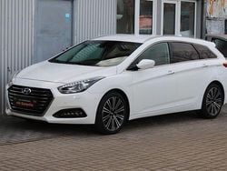 Weiß Gebraucht 2017 Hyundai i40 Premium Kombi | 13.980 € (Fairer Preis)