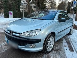 Gebraucht 2002 Peugeot 206 CC Cabrio | 600 €
