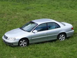 Silber Gebraucht 2004 Opel Omega Limousine | 3.499 € (Etwas zu teuer)