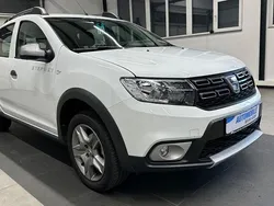 Weiß Gebraucht 2019 Dacia Sandero Stepway Kleinwagen | 11.990 € (Fairer Preis)