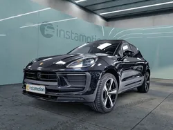 Schwarz Gebraucht 2022 Porsche Macan Sport SUV | 71.190 € (Teuer)