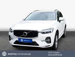 Weiß Gebraucht 2022 Volvo XC60 Momentum SUV | 31.800 € (Superpreis)