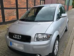 Silber Gebraucht 2000 Audi A2 Kleinwagen | 2.200 € (Guter Preis)