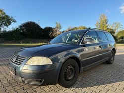 Blau Gebraucht 2004 VW Passat Exclusive Limousine | 1.750 € (Guter Preis)