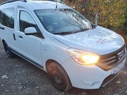 Weiß Gebraucht 2015 Dacia Dokker Kombi | 6.666 € (Guter Preis)