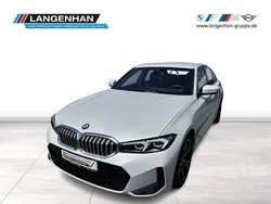 Weiß Gebraucht 2024 BMW 318 M Sport Limousine | 37.422 € (Fairer Preis)