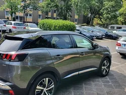 Grau Gebraucht 2017 Peugeot 3008 Allure SUV | 17.500 €