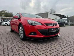 Rot Gebraucht 2012 Opel Astra GTC Innovation Coupé | 5.790 € (Fairer Preis)