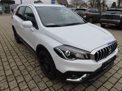 Weiß Gebraucht 2019 Suzuki SX4 S-Cross Comfort+ SUV | 16.990 €