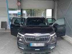 Schwarz Gebraucht 2021 Skoda Kamiq Monte Carlo SUV | 20.490 € (Guter Preis)