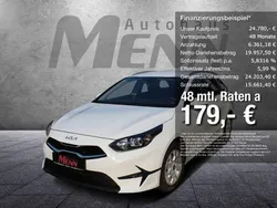 Andere Neu 2025 Kia Ceed Limousine | 24.780 €