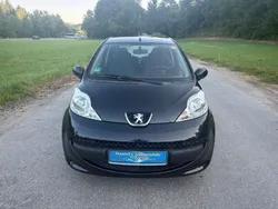Schwarz Gebraucht 2005 Peugeot 107 Kleinwagen | 2.500 € (Teuer)