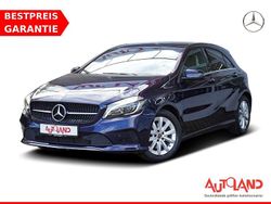 Cavansitblau (metallic) Gebraucht 2017 Mercedes A180 Style Kleinwagen | 18.990 € (Etwas zu teuer)