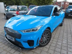 Grabber blue Gebraucht 2022 Ford Mustang Mach-E GT SUV | 39.990 €