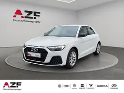 Weiß Gebraucht 2024 Audi A1 Sportback Basis Kleinwagen | 23.890 € (Guter Preis)
