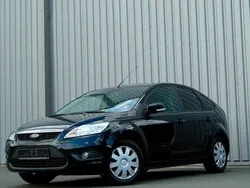 Schwarz Gebraucht 2011 Ford Focus Limousine | 4.990 € (Guter Preis)