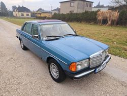 Blau Gebraucht 1982 Mercedes 240 Limousine | 5.575 €