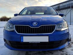 Blau Gebraucht 2017 Skoda Fabia Kleinwagen | 11.590 € (Fairer Preis)