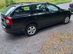 Schwarz Gebraucht 2013 Skoda Octavia Ambition Kombi | 4.850 € (Fairer Preis)