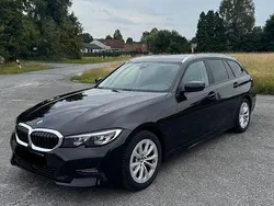 Schwarz Gebraucht 2020 BMW 318 Advantage Kombi | 19.200 € (Fairer Preis)