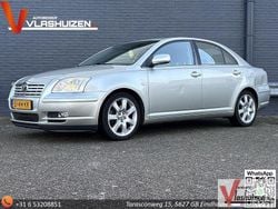 Grau Gebraucht 2005 Toyota Avensis Luna Limousine | 2.950 € (Fairer Preis)