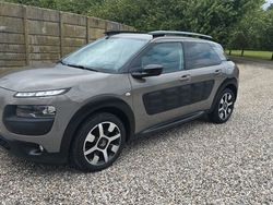Gebraucht 2014 Citroën C4 Cactus Feel Kleinwagen | 3.790 €