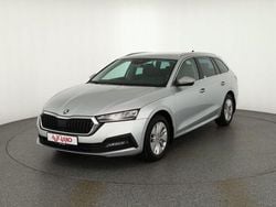 Grau Gebraucht 2024 Skoda Octavia Kombi | 24.490 € (Guter Preis)