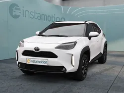 Weiß Gebraucht 2024 Toyota Yaris Cross Team SUV | 27.639 € (Fairer Preis)
