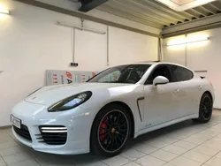 Porsche Panamera GTS