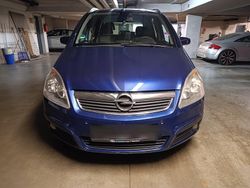 Blau Gebraucht 2006 Opel Zafira Van / Kleinbus | 3.590 € (Fairer Preis)