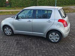 Silber Gebraucht 2010 Suzuki Swift Comfort Limousine | 2.750 € (Fairer Preis)