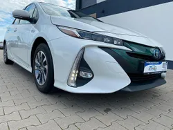 Weiß Gebraucht 2019 Toyota Prius Plug-in Hybrid Kleinwagen | 19.100 € (Fairer Preis)