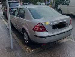 Silber Gebraucht 2006 Ford Mondeo Futura Limousine | 2.300 € (Guter Preis)