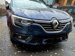 Blau Gebraucht 2018 Renault Mégane IV Limousine | 8.950 € (Guter Preis)