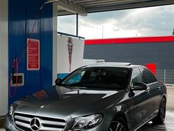Grau Gebraucht 2015 Mercedes E220 Limousine | 19.950 €