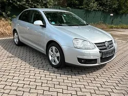Silber Gebraucht 2009 VW Jetta Limousine | 5.500 € (Fairer Preis)