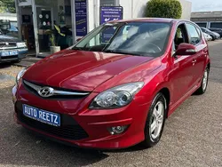 Rot Gebraucht 2011 Hyundai i30 Limousine | 5.990 € (Teuer)